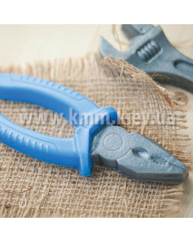 Пластиковая форма Плоскогубцы