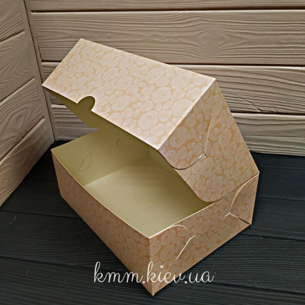 Коробка 8 березня 240х180х90мм
