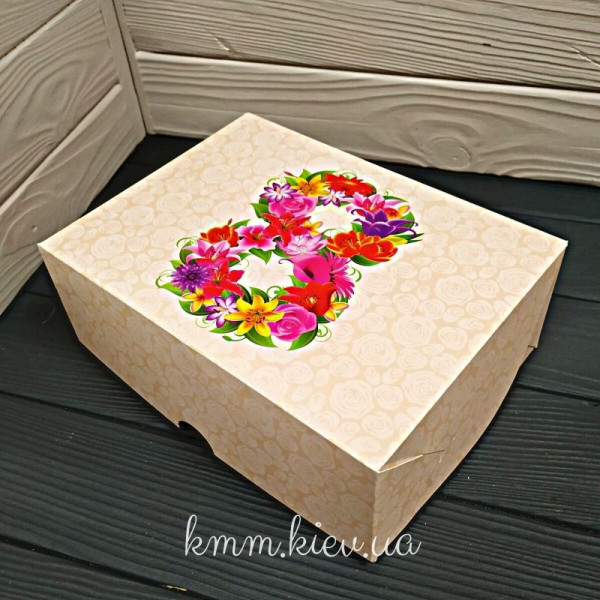 Коробка 8 березня 240х180х90мм