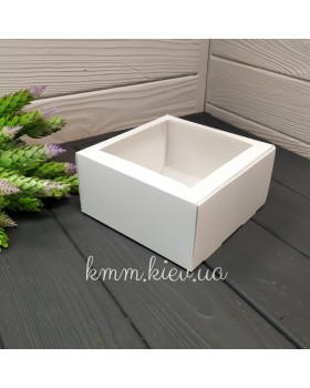 Коробка Біла з квадратним вікном 140х140х70мм