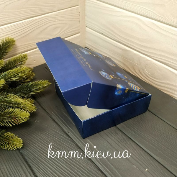 Коробка Happy New Year з кулями та золотим тисненням 150х150х50мм (Щасливого Нового року)