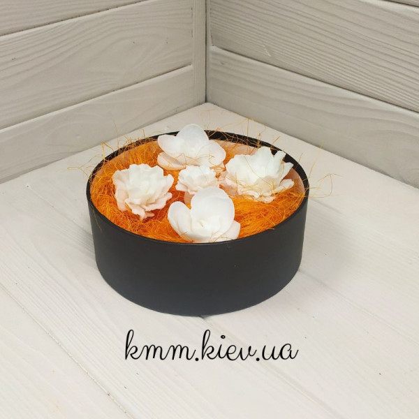 Капелюшна коробка низька Чорна D16 висота 6см