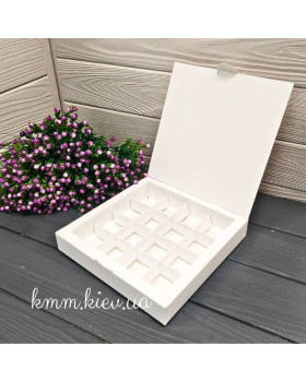 Коробка під цукерки Біла з ложементом на 16 осередків 185х185х30мм-foto2