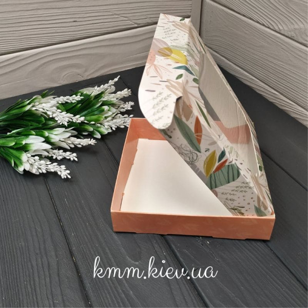 Коробка с окном "Листочки" 150х150х30мм