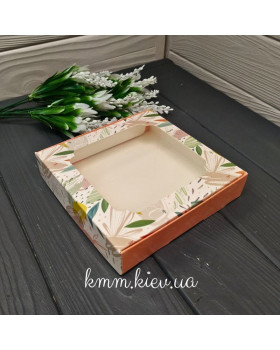 Коробка з вікном "Листочки" 150х150х30мм