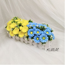 Композиція з мильними квітами "Люблю Україну!"