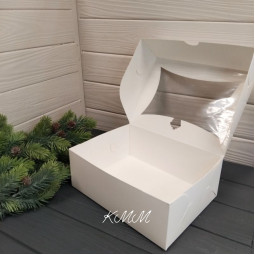 Коробка Новогодняя с зеленым тиснением 240х180х90мм -foto4