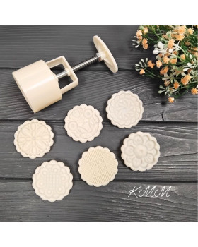 Набір для виготовлення бомбочок та піни для ванни (прес+6 насадок 5,6см) Набір для виготовлення бомбочок та піни для ванни (прес+6 насадок 5,6см)