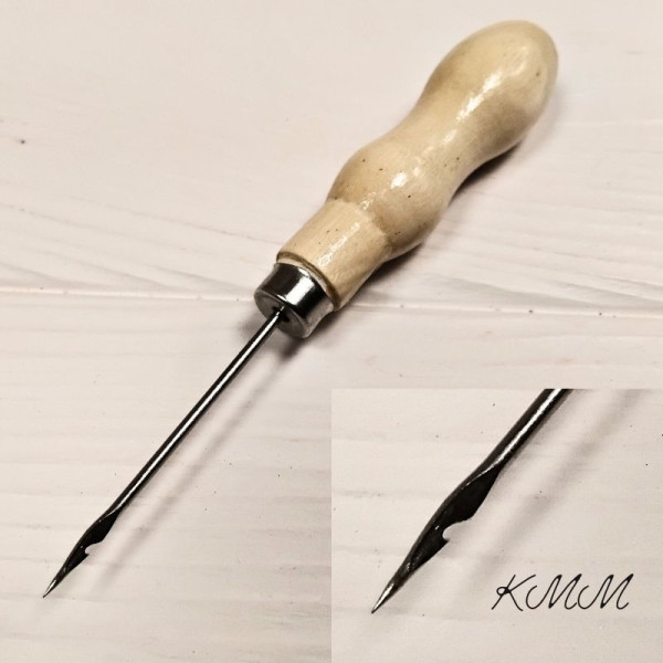 Шило з гачком та дерев’яною ручкою 12,5 см - 1 шт. Шило з гачком та дерев’яною ручкою 12,5 см - 1 шт.